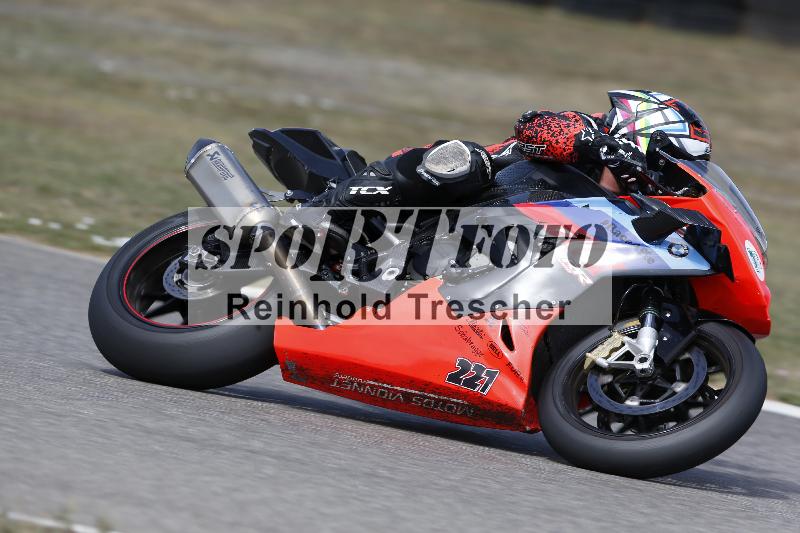 /37 09.08.2026  Pluess Motosport ADR/Freies Fahren/221